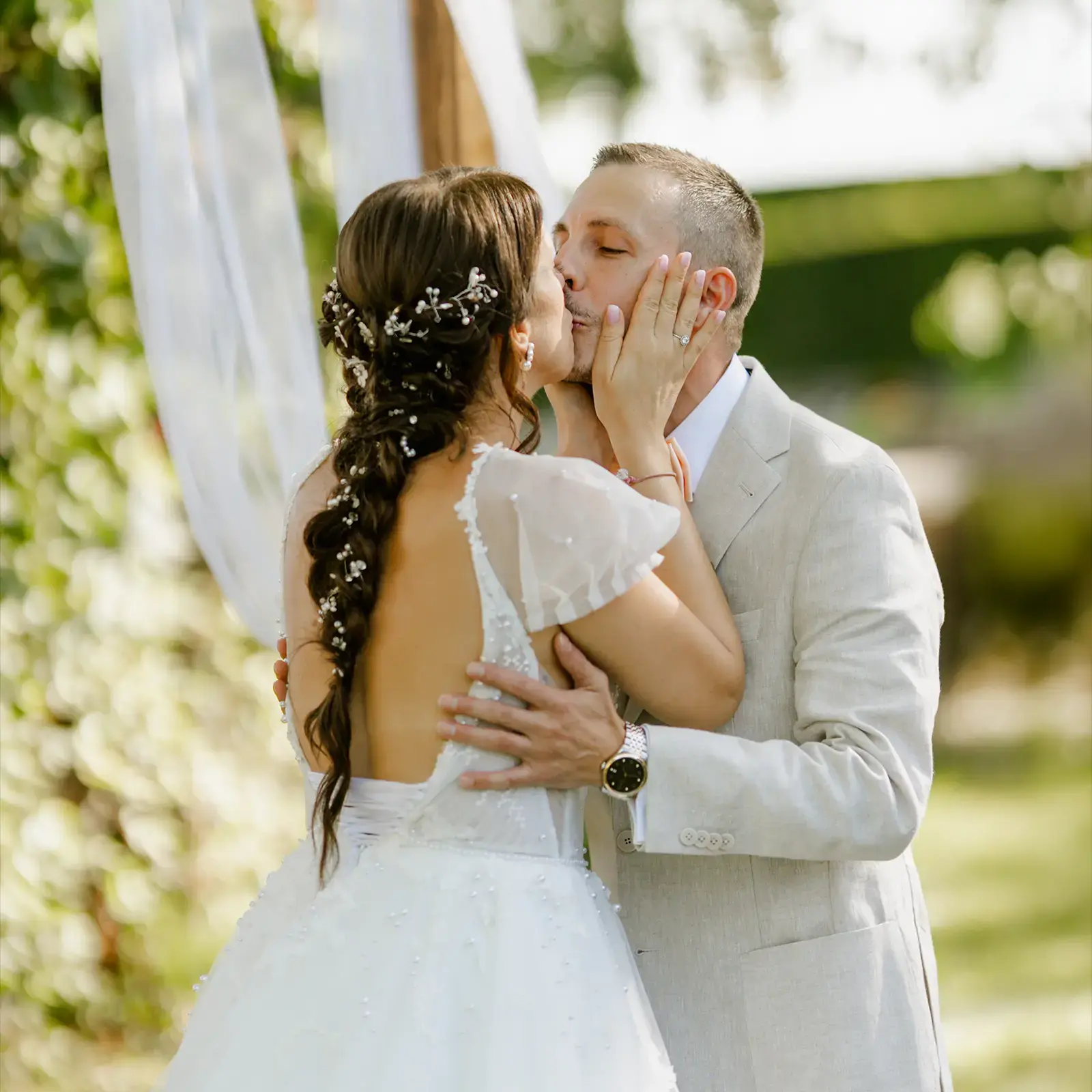 Wedding photography in Satigny, Geneva — Anne-Laure & Romain | AURA